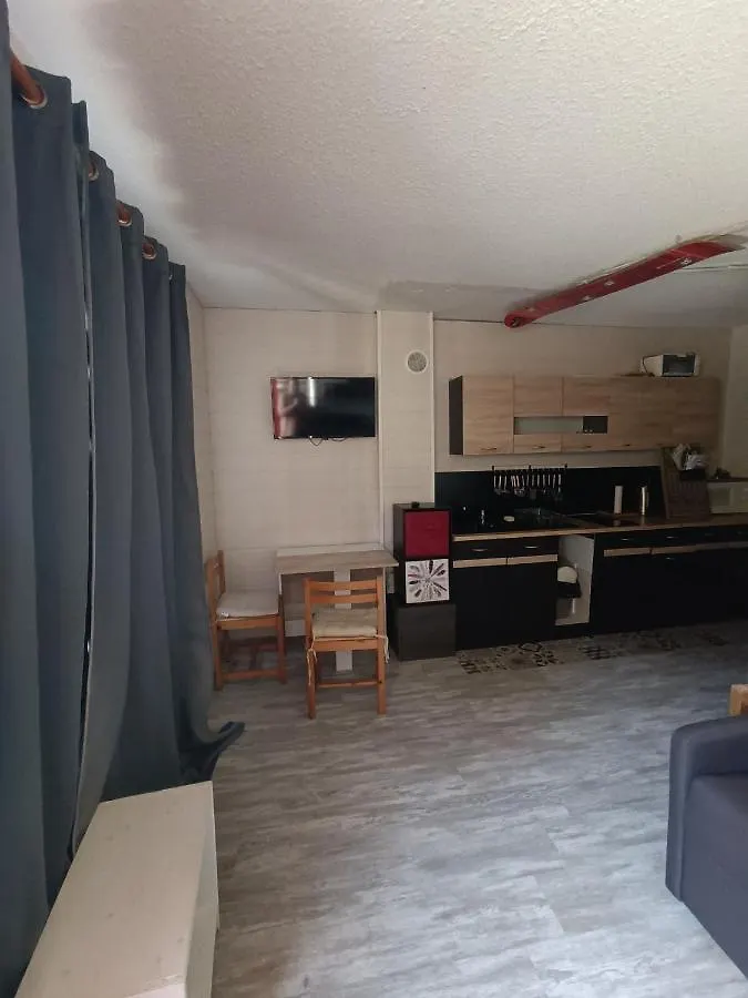 Auris En Oisans,Vue Sur Le Signial De L'Homme Apartment France