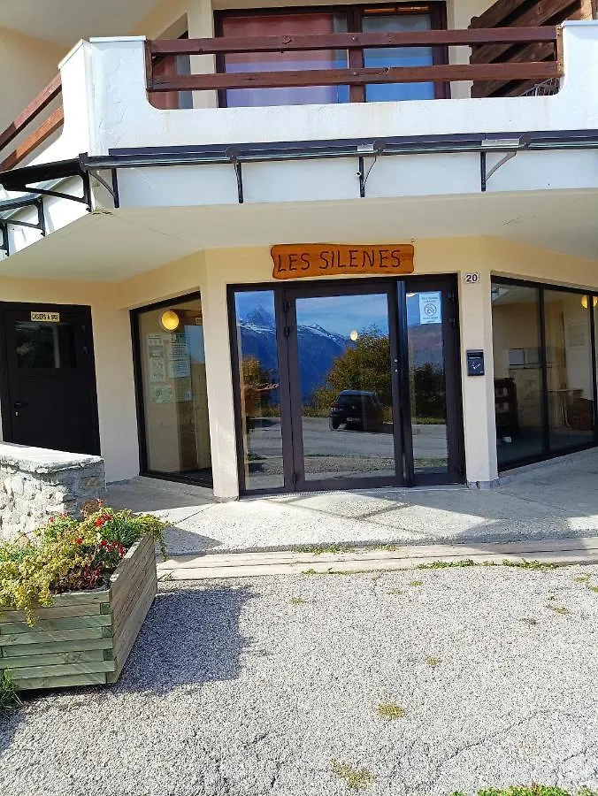 Auris En Oisans,Vue Sur Le Signial De L'Homme Apartment
