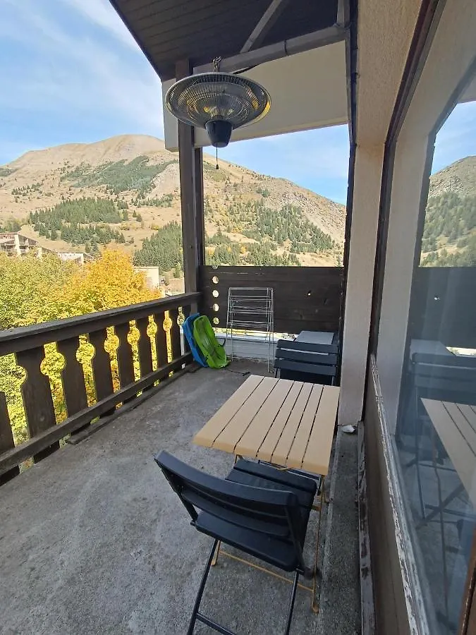 Auris En Oisans,Vue Sur Le Signial De L'Homme Apartment