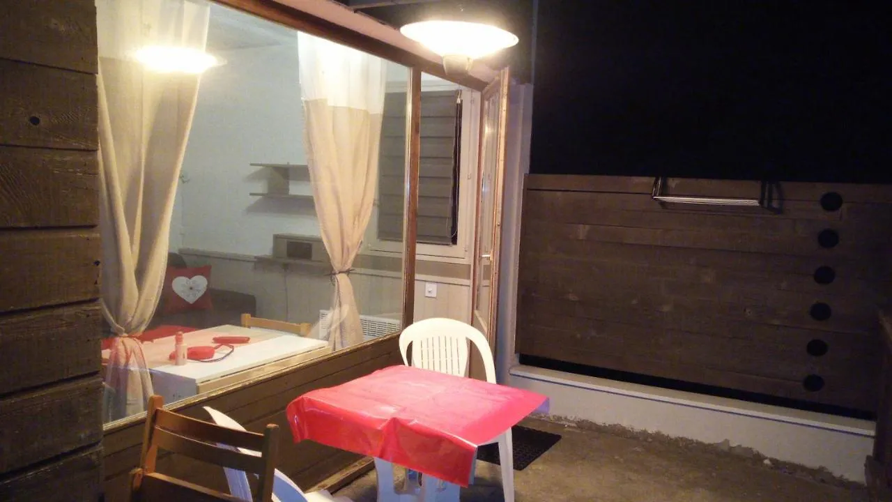 Auris En Oisans,Vue Sur Le Signial De L'Homme Apartment