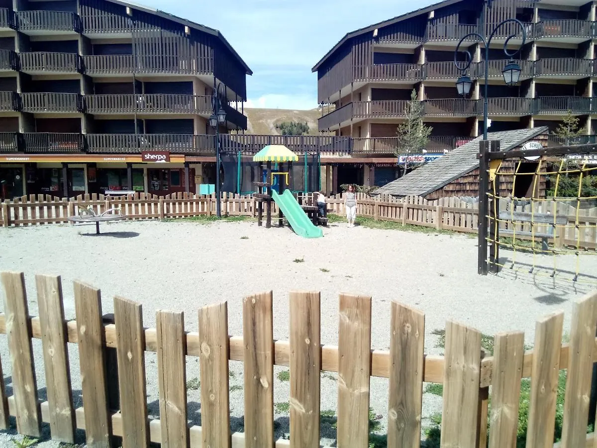 Auris En Oisans,Vue Sur Le Signial De L'Homme Apartment