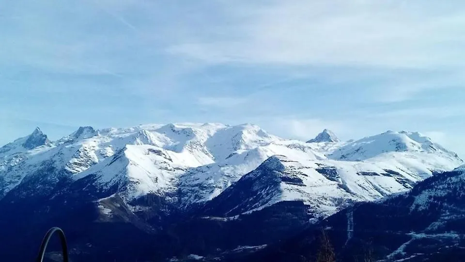Auris En Oisans,Vue Sur Le Signial De L'Homme Apartment