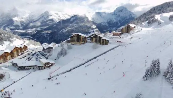 Auris En Oisans,Vue Sur Le Signial De L'Homme Apartment 0*,